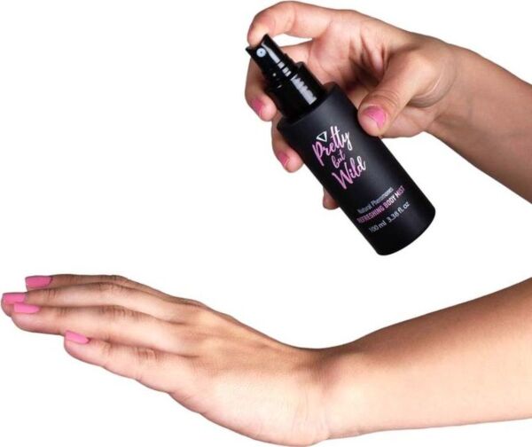 Tělová mlha Secret Play Pretty But Wild v rozprašovacím obalu 100 ml