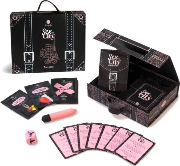 Cestovní sada Secret Play Sex in the City s kartami, vibračním vajíčkem, kamasutra kostkou a jednorázovými balíčky