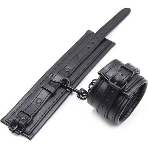 Pouta Ohmama Fetish | Nastavitelná PVC pouta pro erotické hry